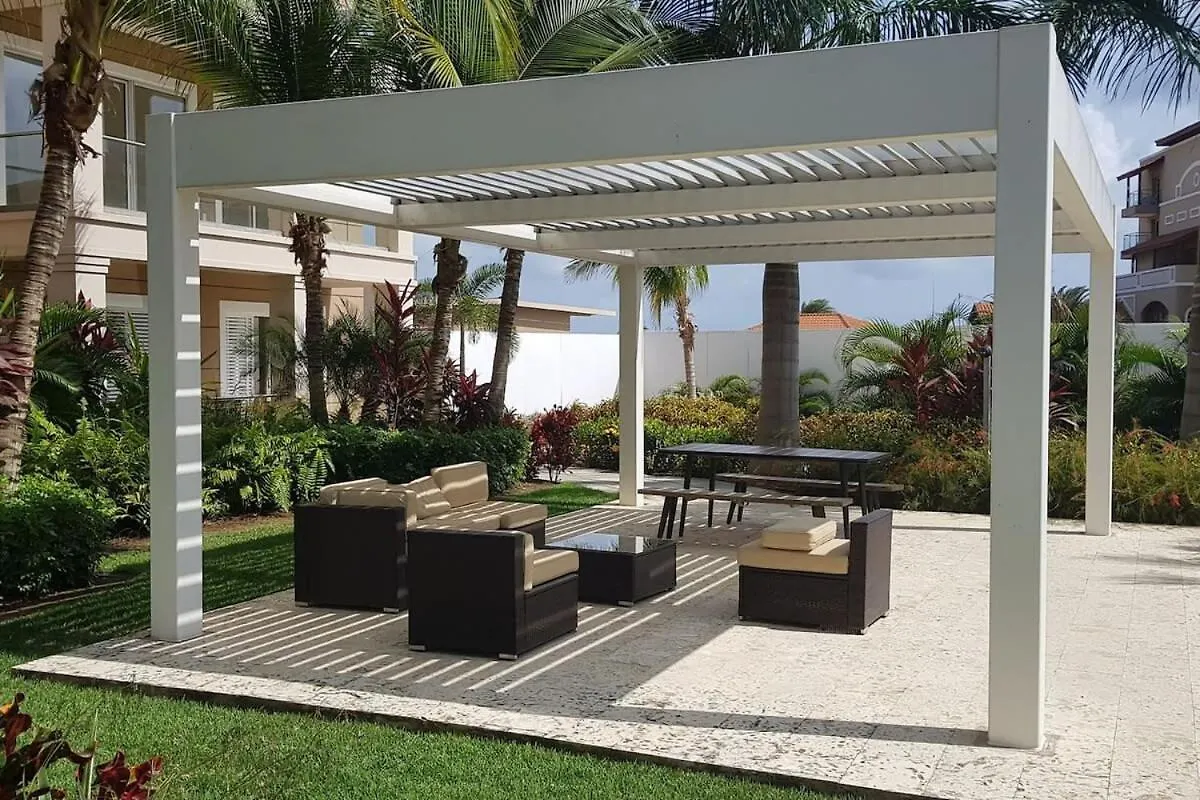 Beautiful Apartment In Eagle Beach Levent Palm Beach